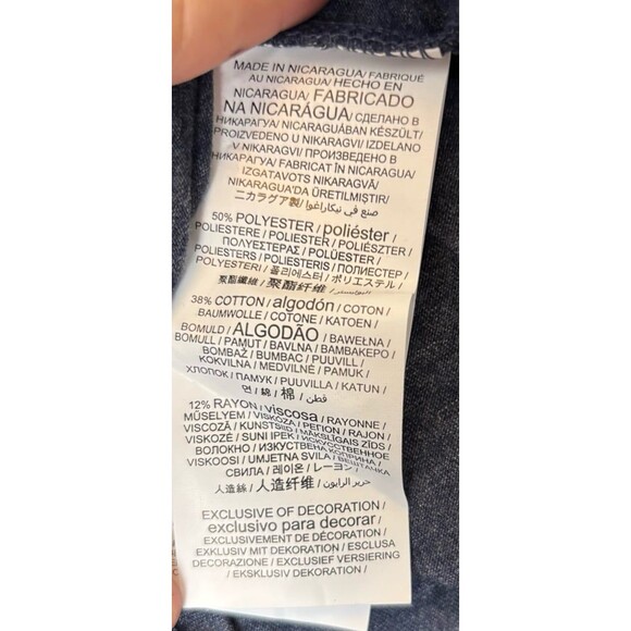 Notre Dame Fighting Irish Shirt women’s small Captivating Vintage Style Vneck - Picture 6 of 6